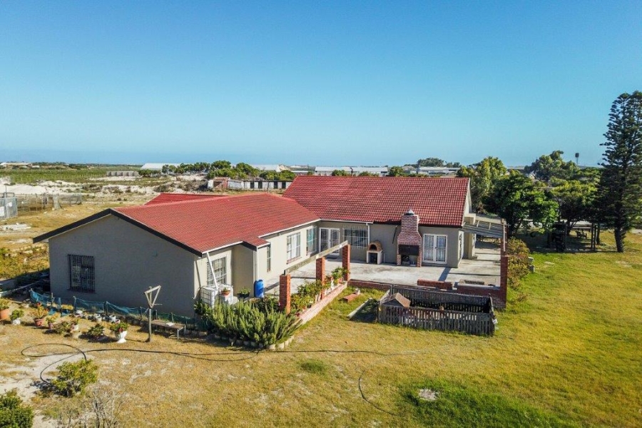 9 Bedroom Property for Sale in Schaap Kraal Western Cape